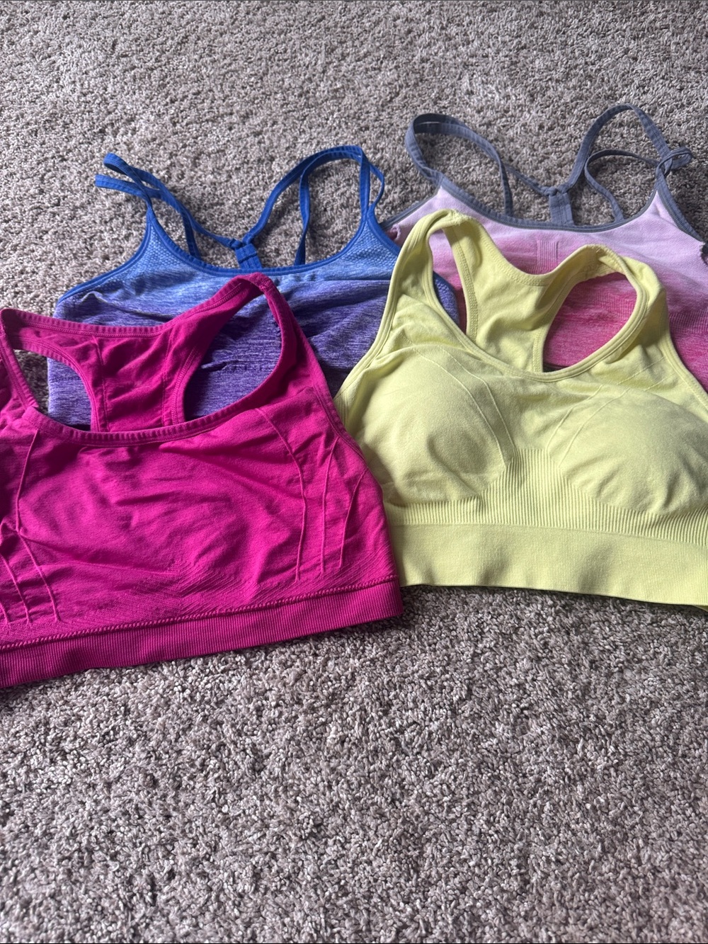 Seamless Racerback Sports Bra - Fuchsia & Lime